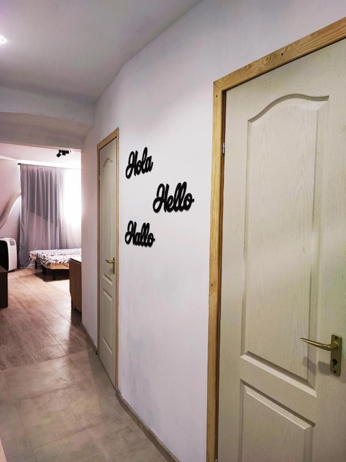 White Rose Studio Basement Apartment